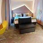 Holiday Inn - The Niu, Mill Cologne Muelheim, An Ihg Hotel